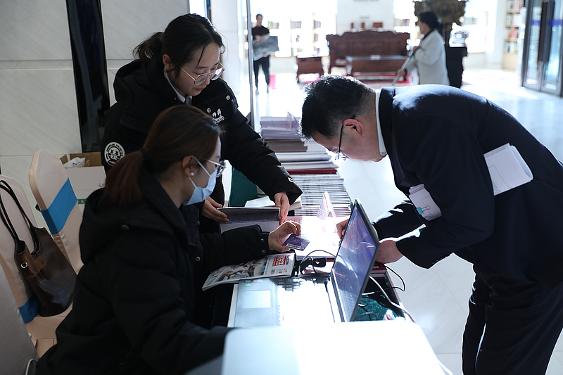 吳起縣圖書館 服務(wù)兩會(huì)展現(xiàn)新作為，文旅融合助推信息咨詢新篇章